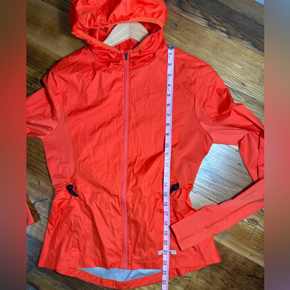 Skins Women Gylle Engineered Hooded Lightweight Wind Breaker Jacket Coral Red XS - Picture 10 of 15